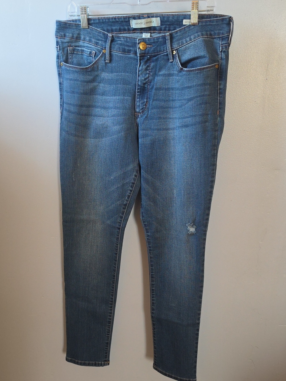 Vintahe America Distressed Skinny Jeans